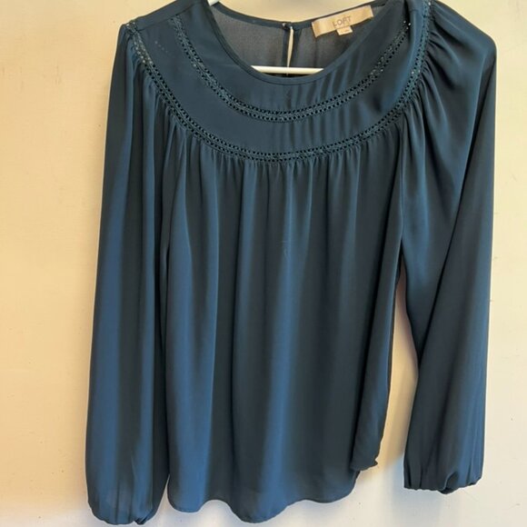 Loft Top - Picture 2 of 3